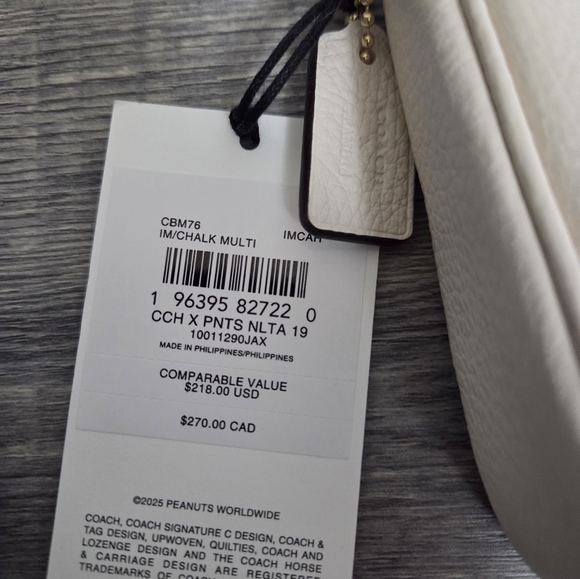 New COACH X Peanuts Notila 19 With Both Fob's N Socks - Picture 10 of 14